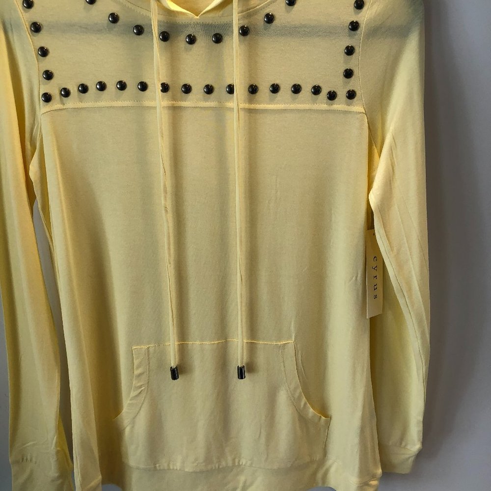 CYRUS Yellow Hoodie Top